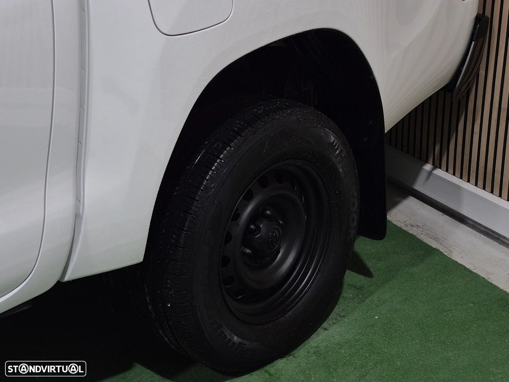 Toyota Hilux 2.4D-4D 4X4 | GARANTIA | NACIONAL - 3 LUG - 2020 - 5