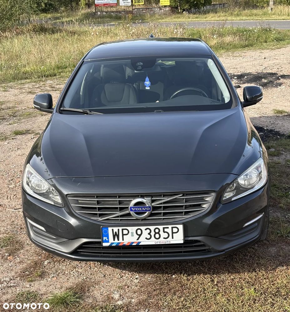 Volvo V60 D2 Momentum - 2