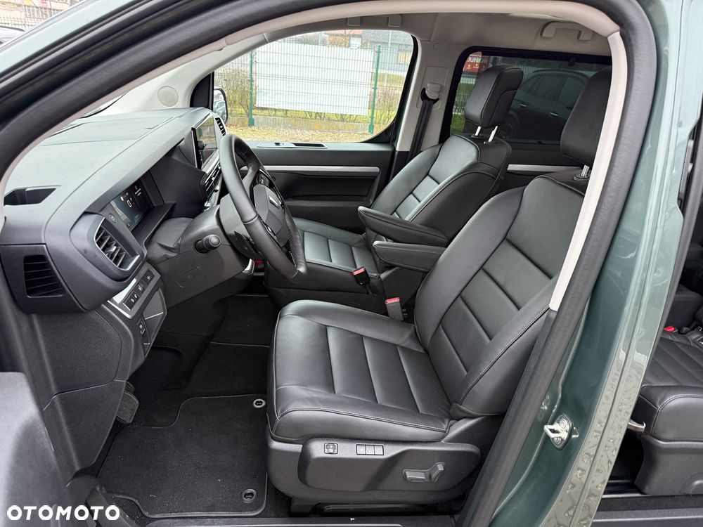 Peugeot Traveller 2.0 BlueHDi Long Business VIP EAT8 - 17