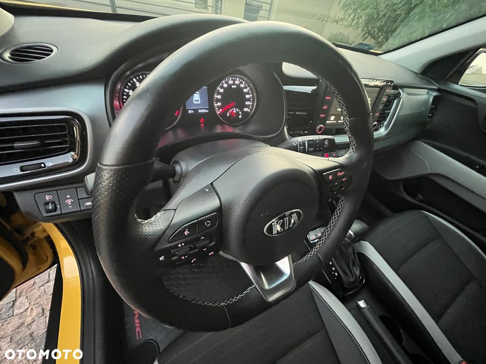 Kia Stonic 1.0 T-GDI L - 34