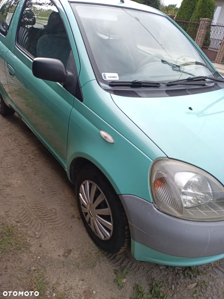 Toyota Yaris 1.0 Base - 3