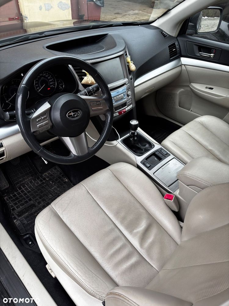 Subaru Legacy 2.0 D Comfort Navi - 5