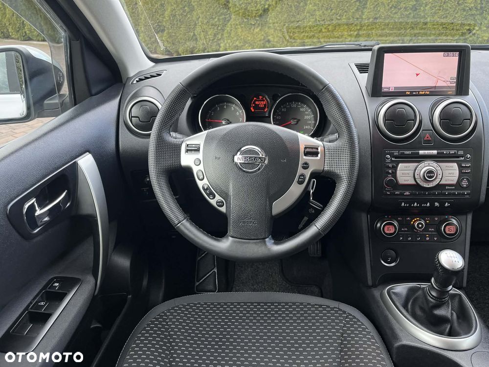 Nissan Qashqai 2.0 Tekna - 8