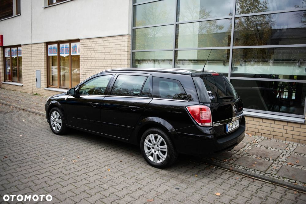 Opel Astra 1.6 Cosmo - 4