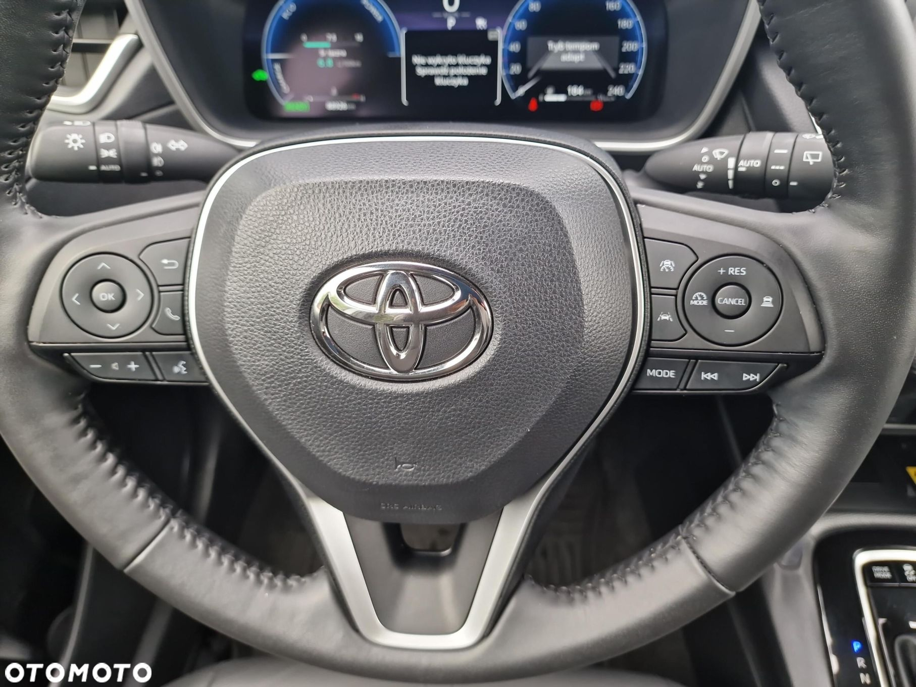 Toyota Corolla Cross - 18
