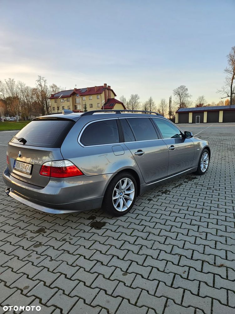 BMW Seria 5 520d Touring Edition Lifestyle - 6