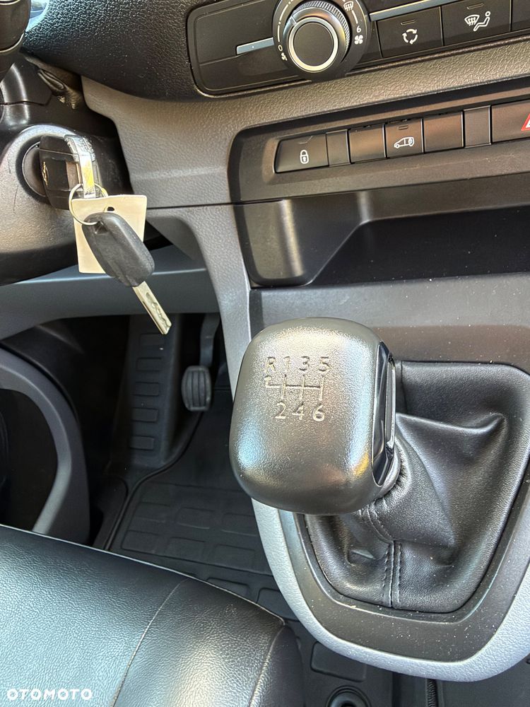 Opel Vivaro Kombi Compact 2,8t Enjoy - 16