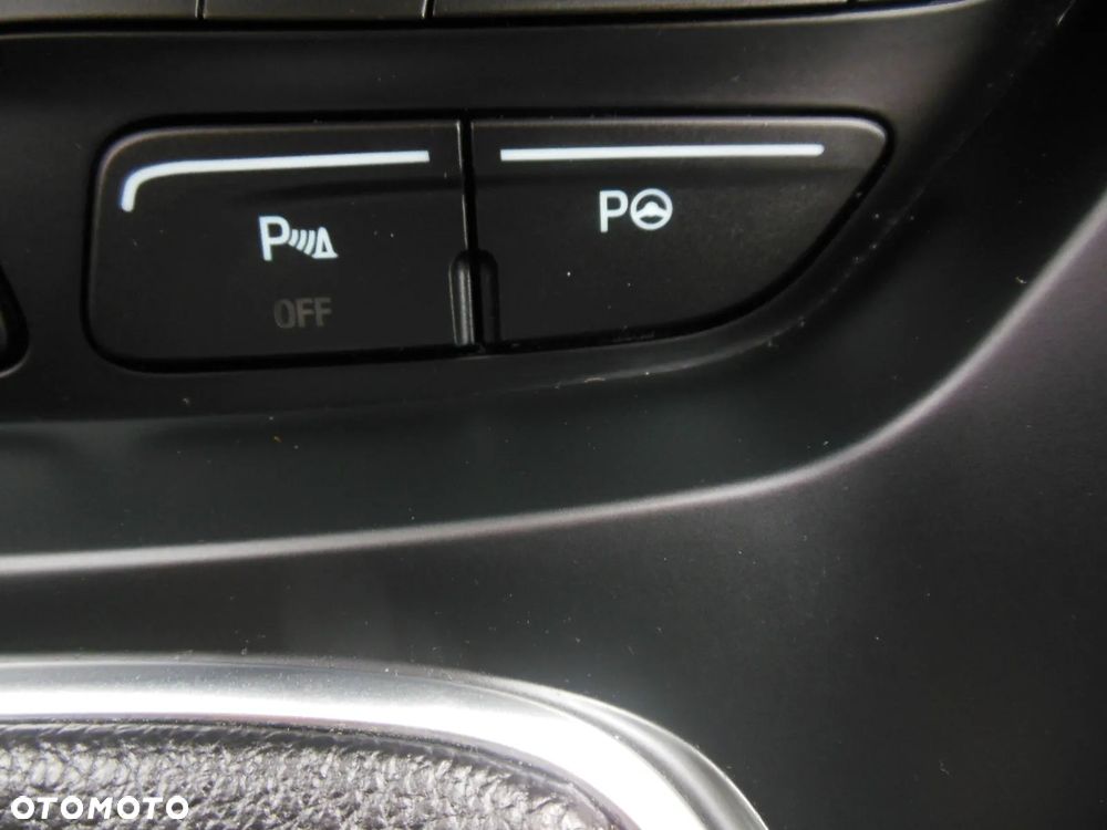 Ford C-MAX 1.0 EcoBoost Titanium ASS - 19