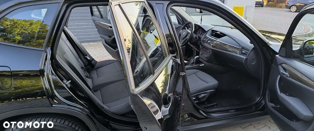 BMW X1 sDrive18i Sport Line - 36