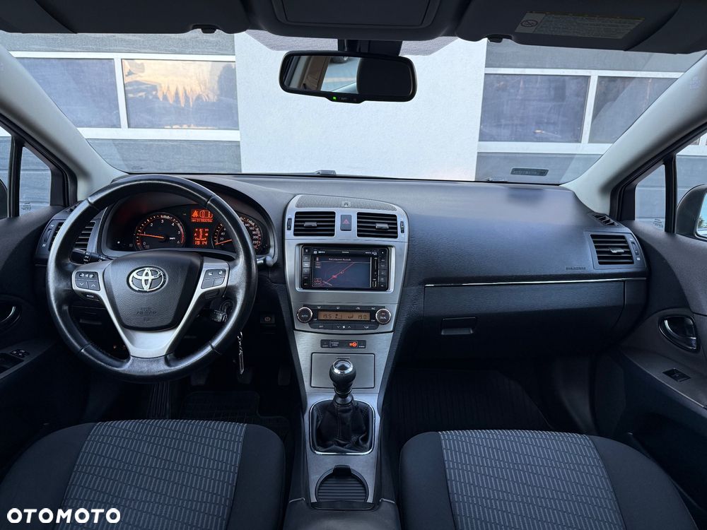 Toyota Avensis 2.0 D-4D Platinium - 12