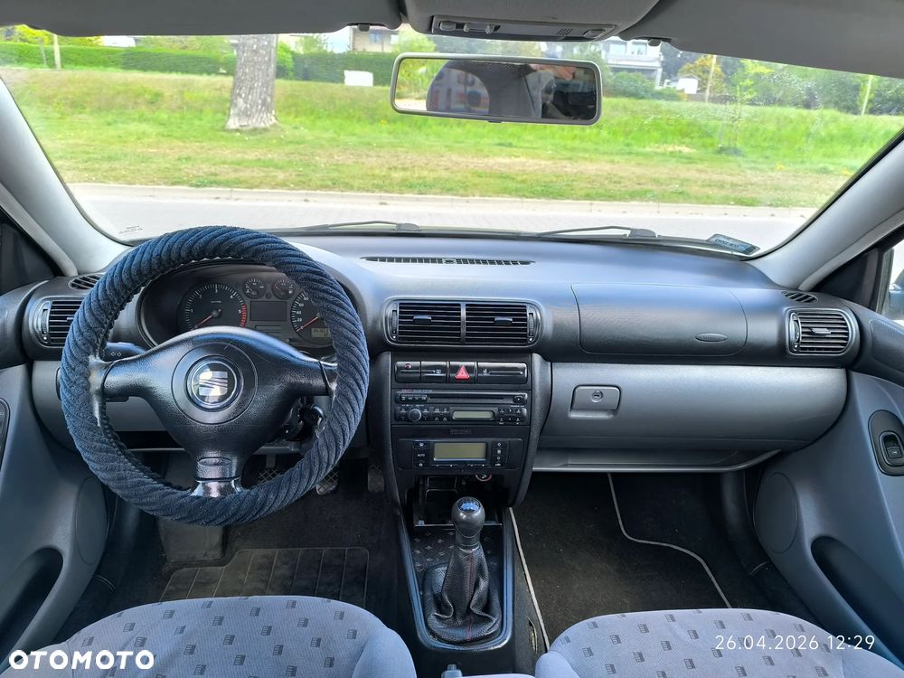 Seat Toledo 1.9 TDI Signo - 4