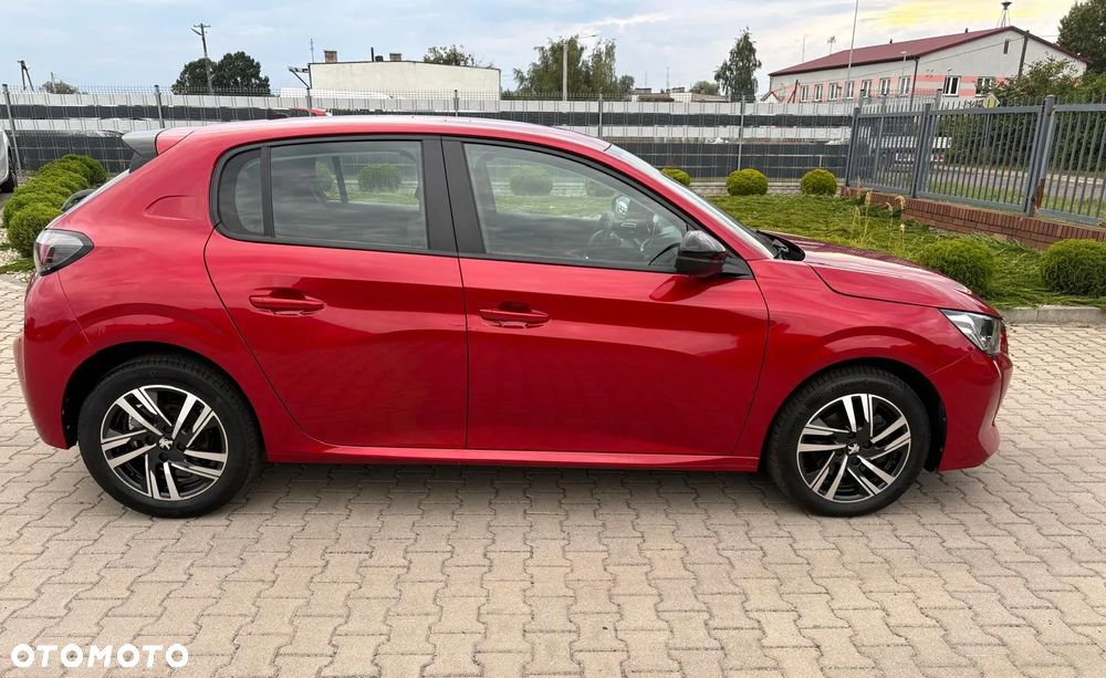 Peugeot 208 - 6