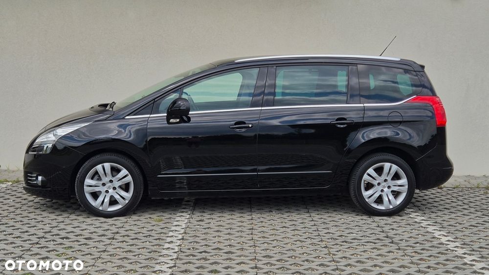 Peugeot 5008 2.0 HDi Premium + - 33