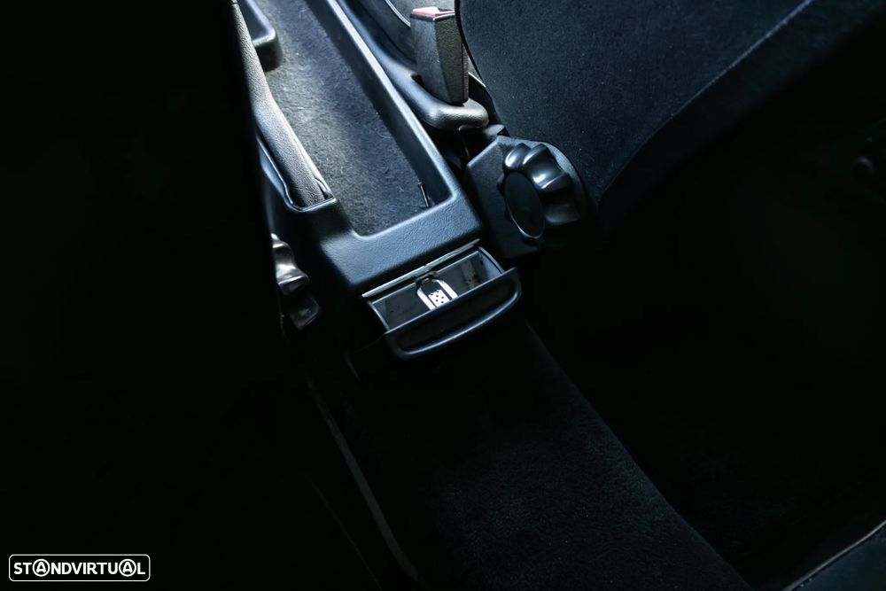 Mercedes-Benz W201 (1982-1993) 190 E 1.8 - 29