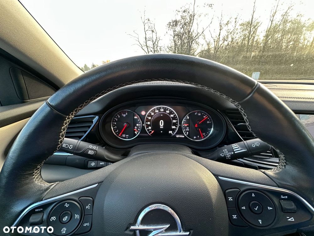 Opel Insignia 1.5 T Innovation S&S - 16