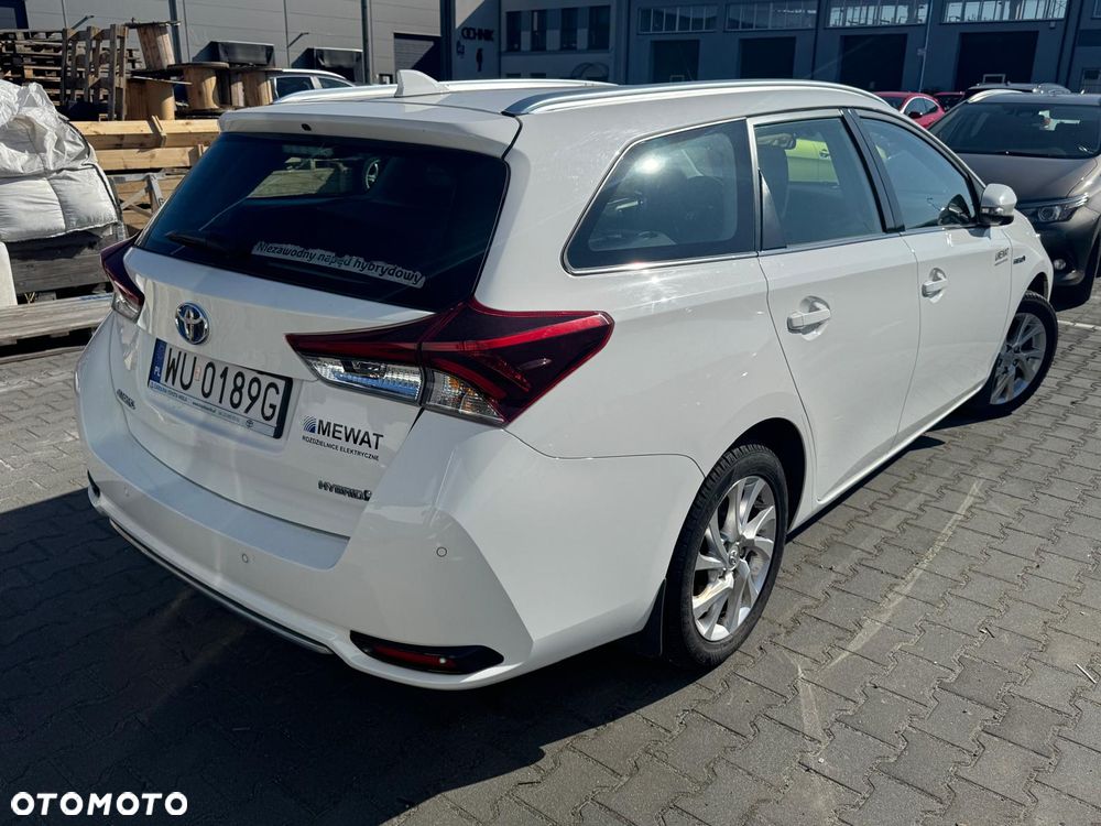 Toyota Auris Hybrid 135 Prestige - 3