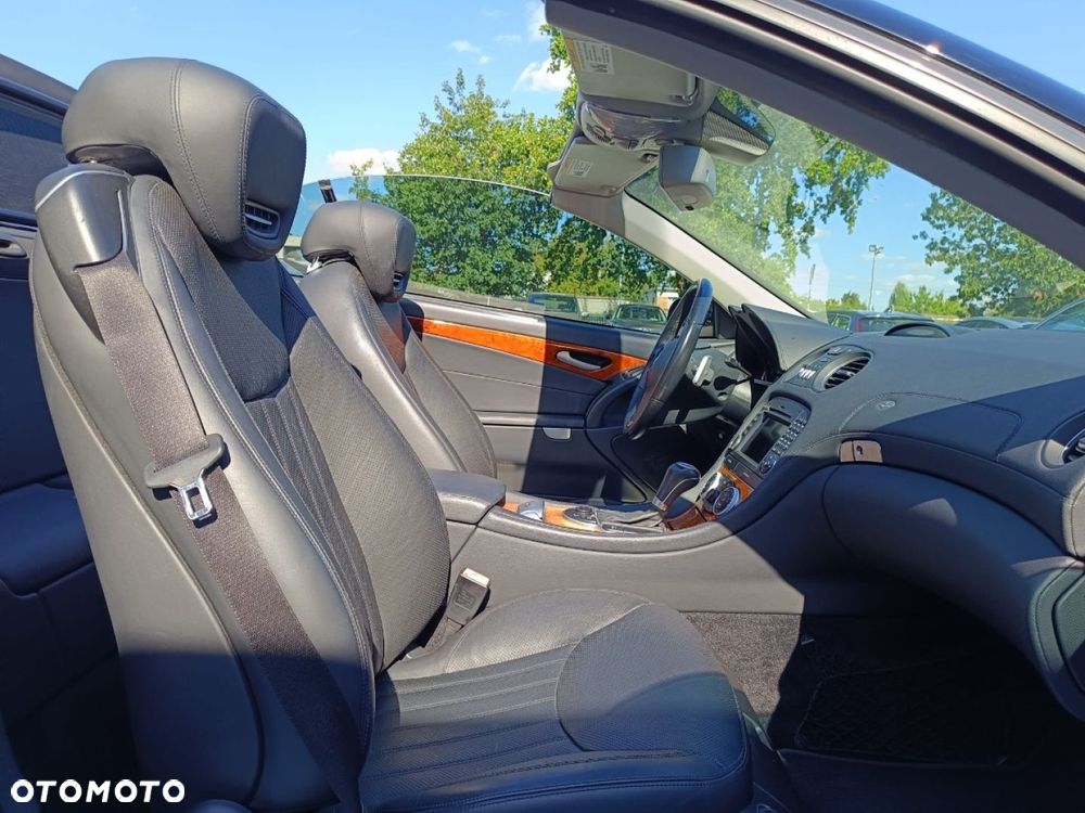 Mercedes-Benz SL 500 7G-TRONIC - 23