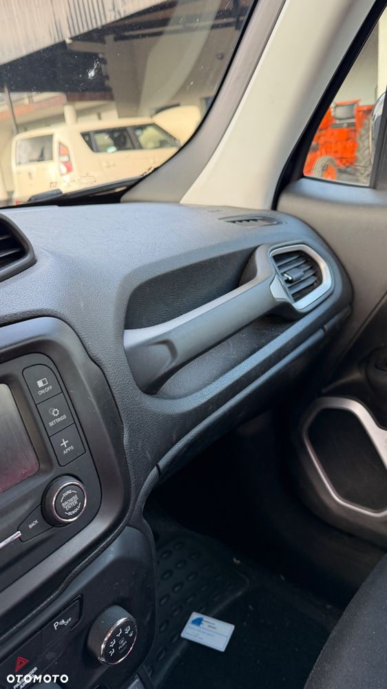 Jeep Renegade - 10
