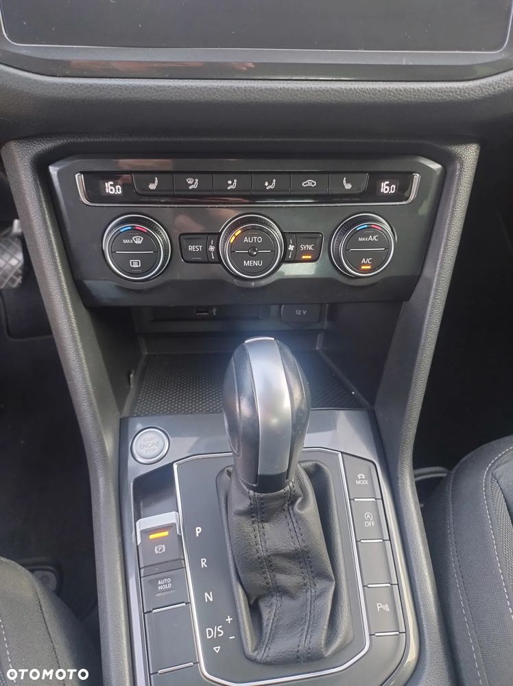 Volkswagen Tiguan 2.0 TDI SCR DSG R-Line - 32