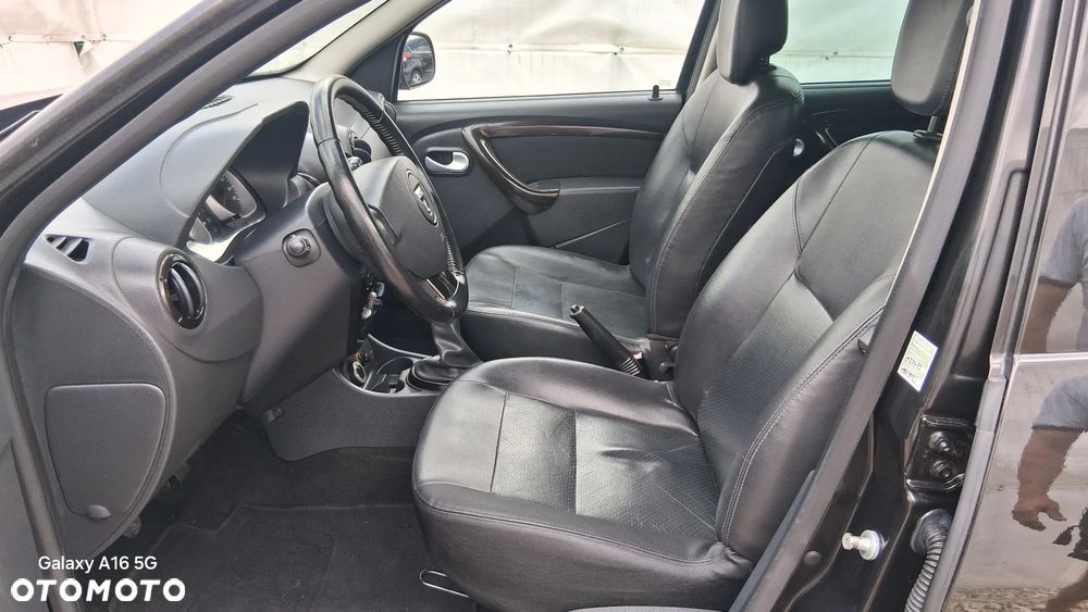 Dacia Duster 1.6 16V 4x4 Prestige - 13