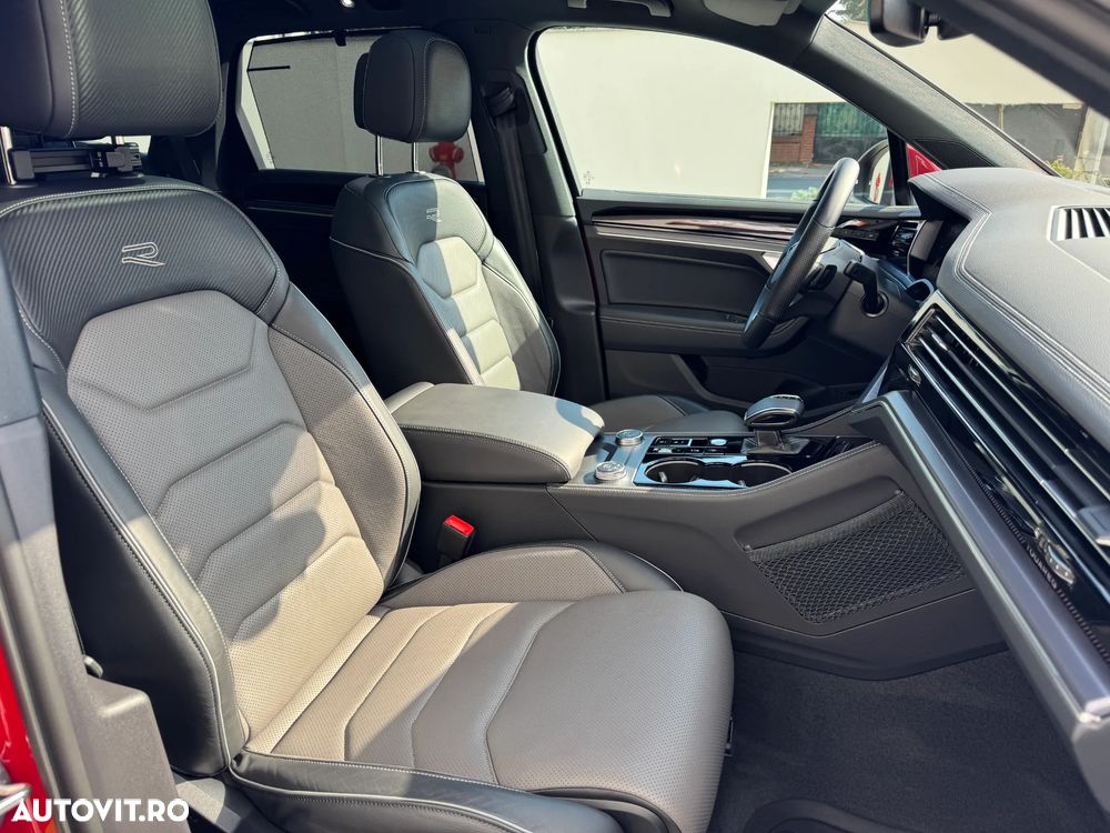 Volkswagen Touareg V6 TDI 4MOTION R-Line - 11