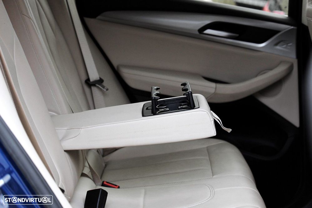 BMW X3 18 d sDrive Advantage Auto - 28