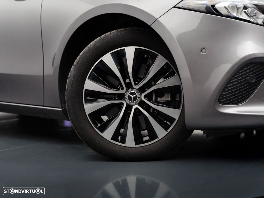 Mercedes-Benz A 250 e Style Plus - 13