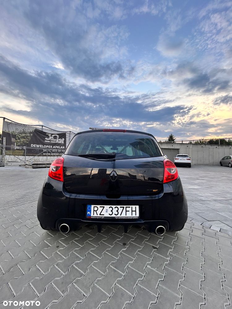 Renault Clio 2.0 16V Sport - 9
