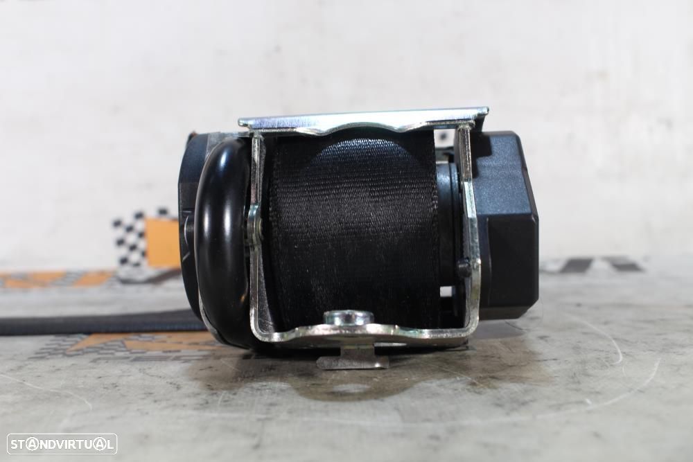 Cinto Frontal Direito Audi A3 (8P1)  8P3857706a / 601854000C / Direito - 6