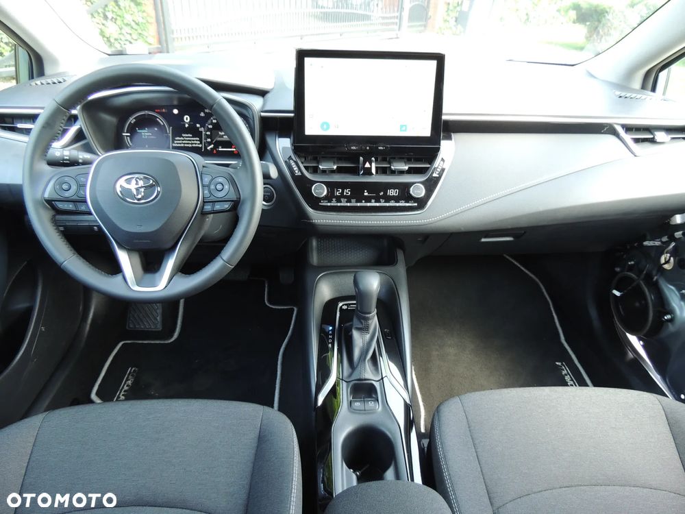 Toyota Corolla 1.8 Hybrid Comfort - 22