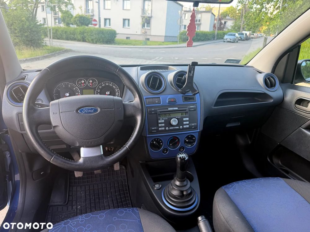 Ford Fiesta - 11