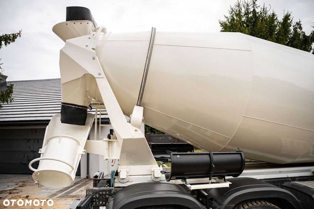 Mercedes-Benz Arocs 3746 MP5 10m3 rok 2022 Putzmeister - 25