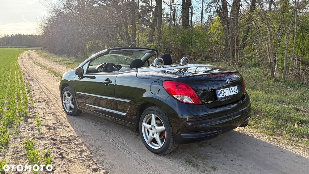Peugeot 207 CC - 2
