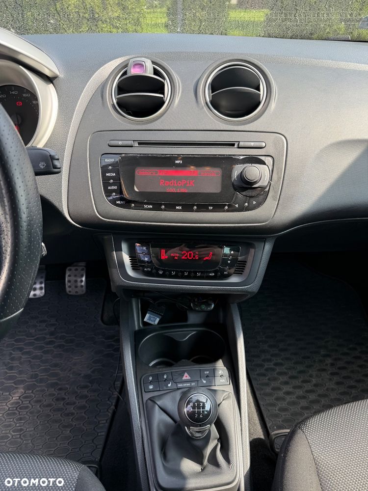 Seat Ibiza 1.6 16V Style - 12