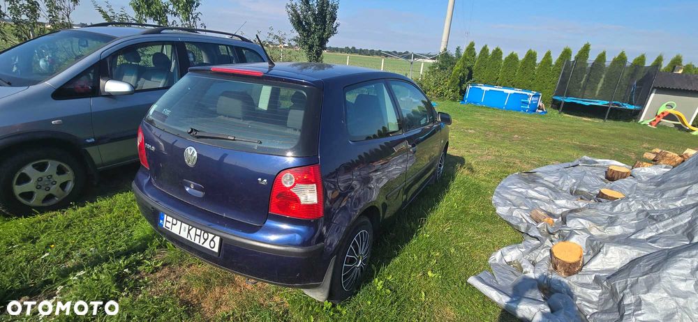 Volkswagen Polo - 2