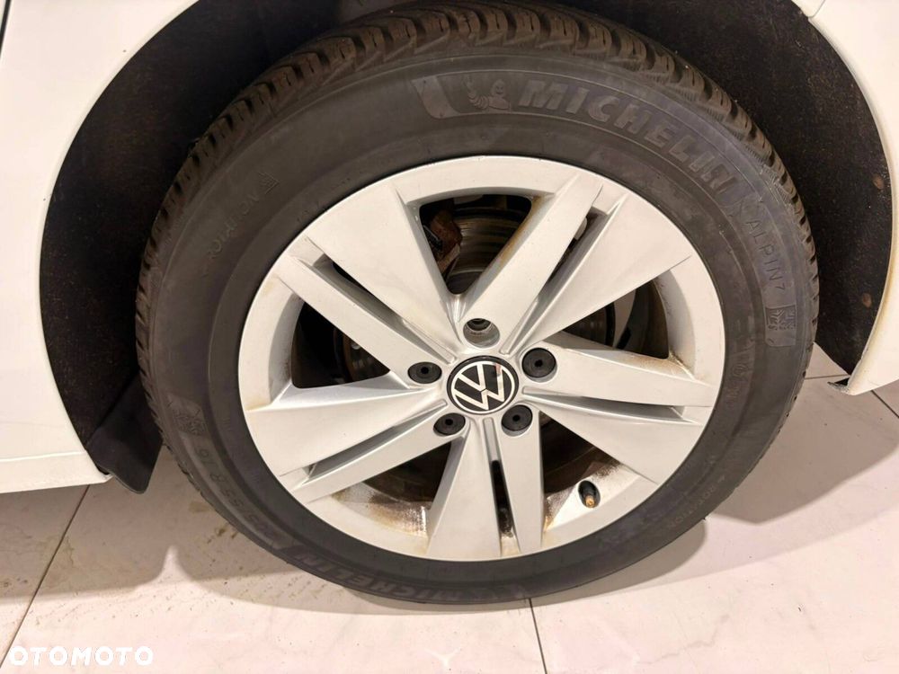 Volkswagen Golf - 30