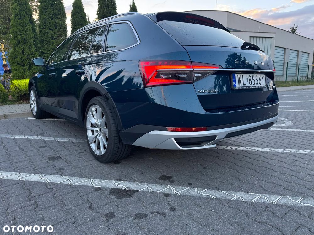 Skoda Superb 2.0 TDI SCR 4x4 Scout DSG - 17