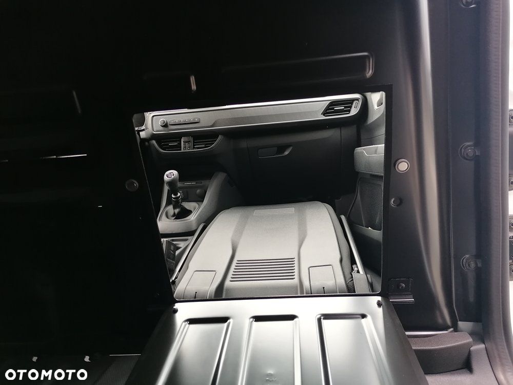 Ford Courier VAN - 19