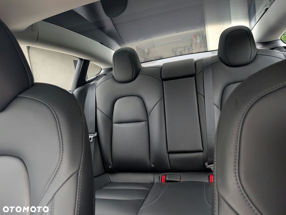 Tesla Model 3 Long Range AWD Premium - 16