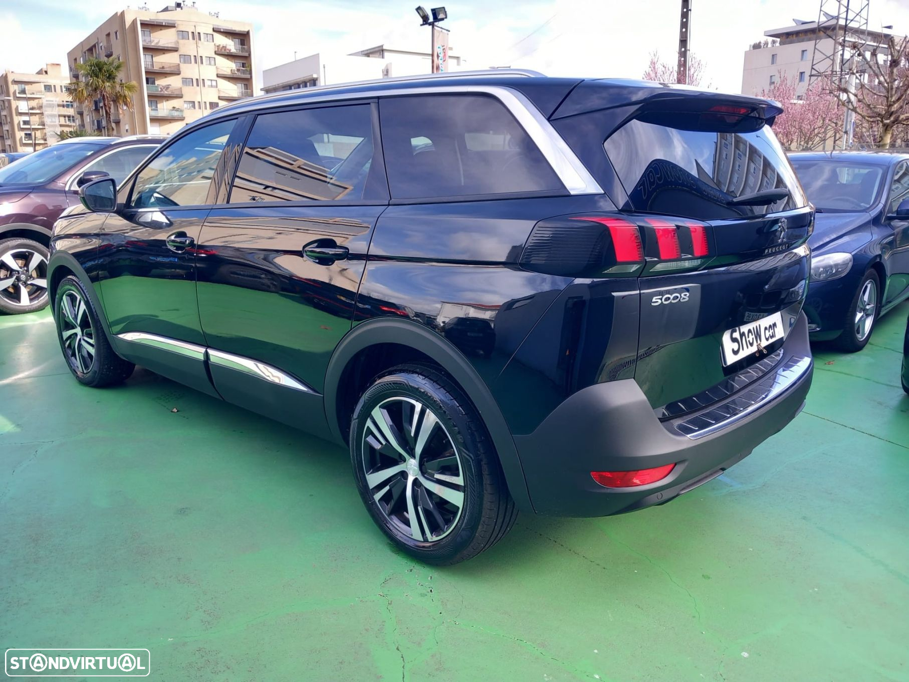 Peugeot 5008 1.5 BlueHDi Allure Pack EAT8 - 4