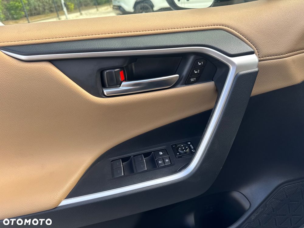 Toyota RAV4 2.5 Hybrid Executive 4x4 - 28