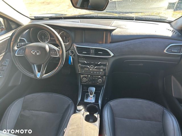 Infiniti Q30 1.5d Luxe 7DCT - 9