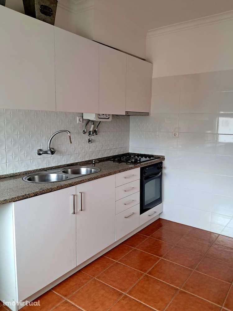 Apartamento T2 com 90m2 situado em Loures. - Grande imagem: 4/6