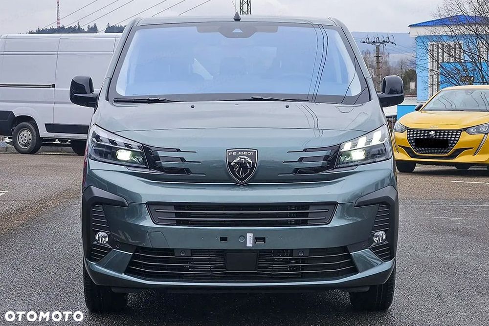 Peugeot Traveller - 4