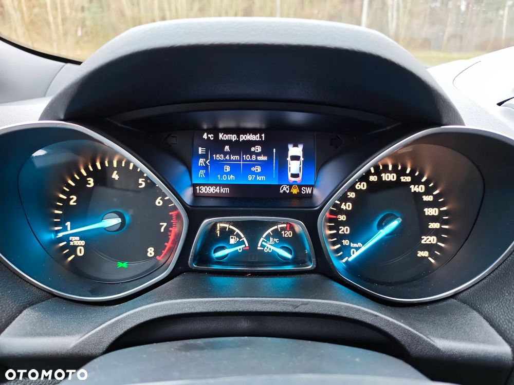 Ford Kuga - 35