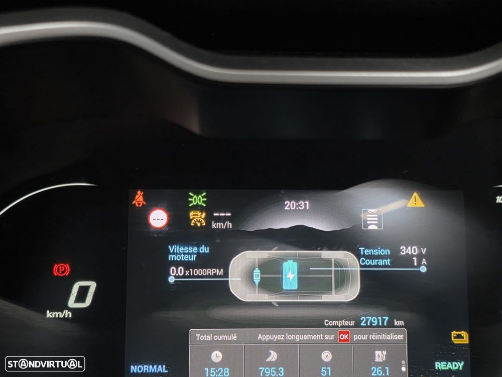 MG ZS EV 72.6 kWh Luxury OBC 11 kW - 31