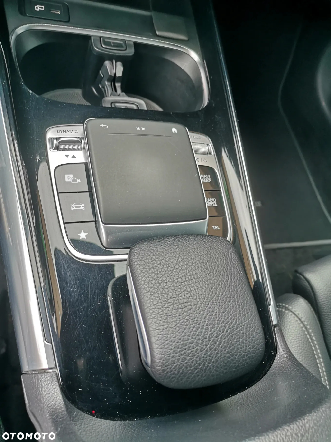 Mercedes-Benz Klasa B 250 AMG Line 7G-DCT - 25
