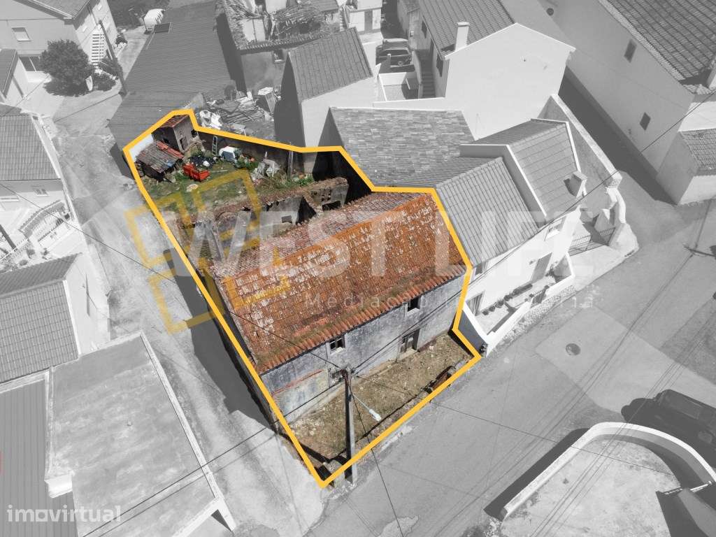 Moradia T3 em Ruína com Excelente Exposição Solar e Lote de 272m² -... - Grande imagem: 2/32