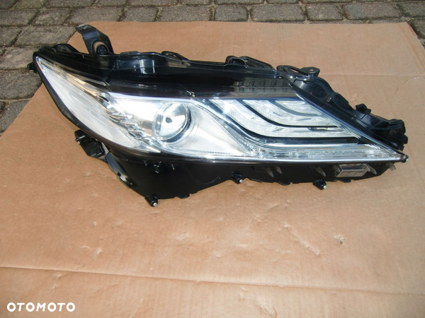 LAMPA PRAWA TOYOTA CAMRY FULL LED EURO ORY ŁADNA 24 PINY