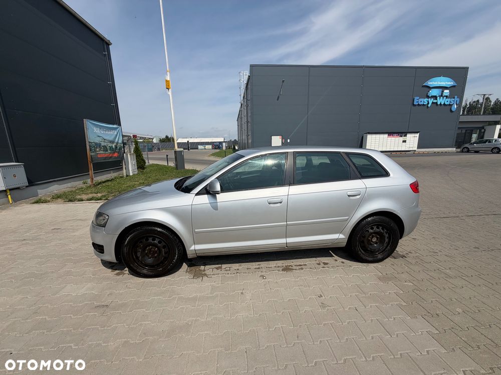 Audi A3 Sportback - 3